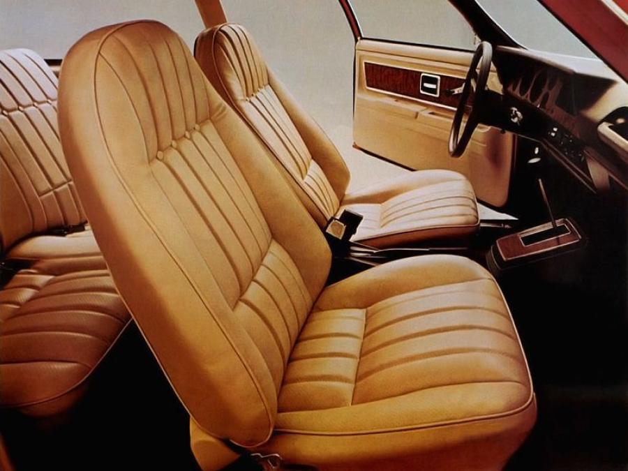 Интерьер Chevrolet Vega Hatchback Coupe (4177) 1971 года  (фото 6 из 9)